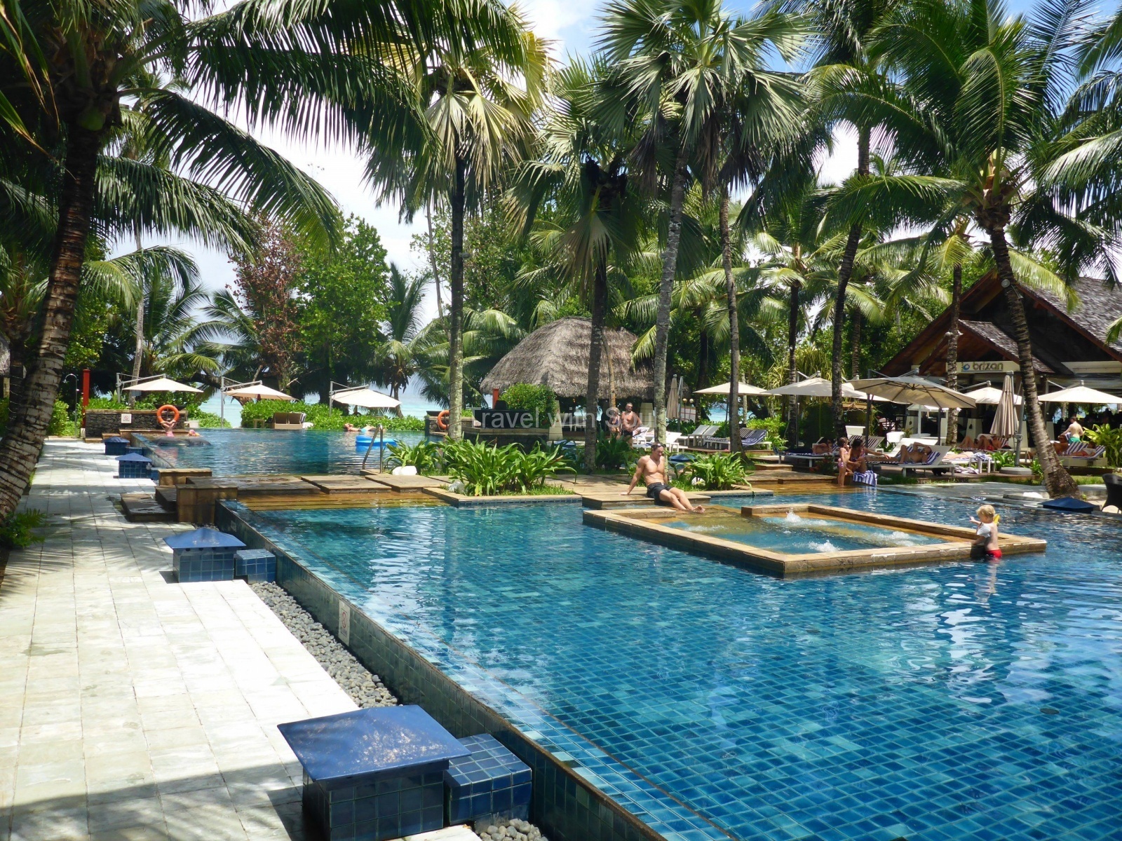 Großer Pool im Hilton Resort