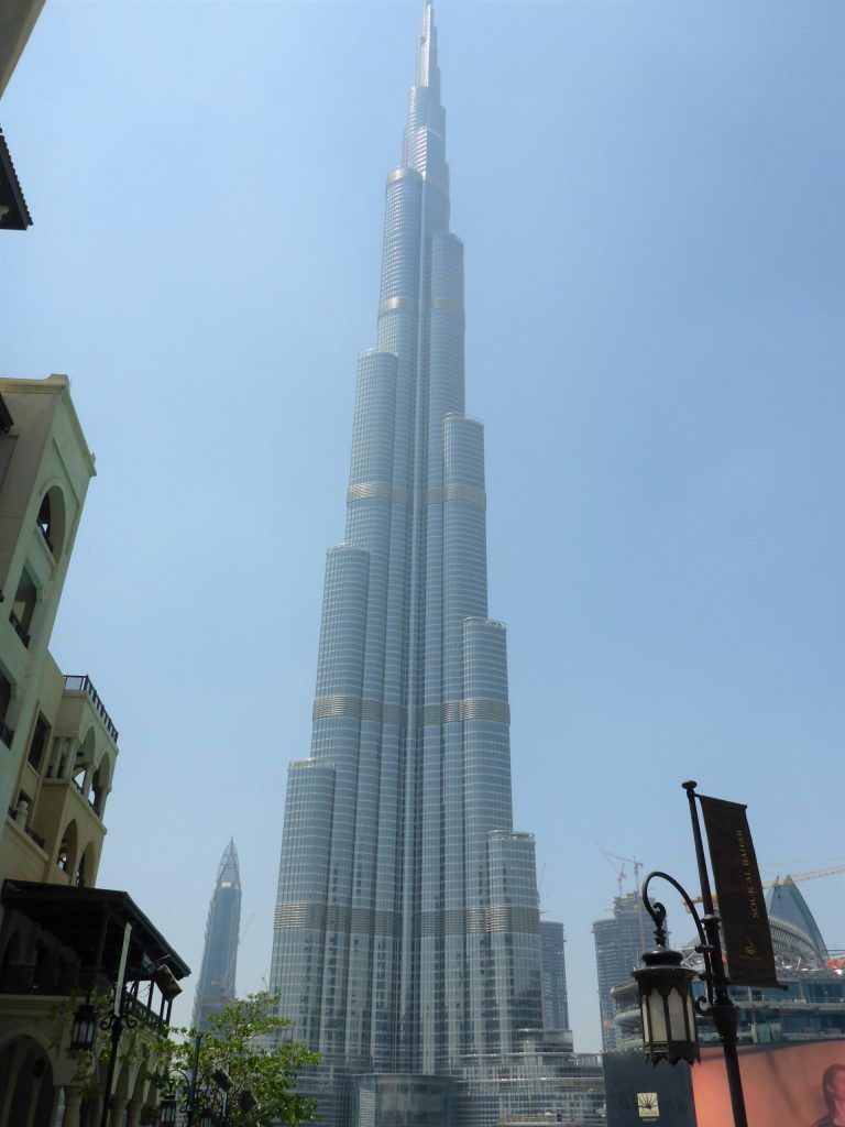 Burj Khalifa 828 Meter hoch