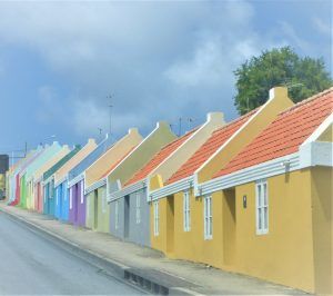 Quietsch bunte Häuser in Willemstad